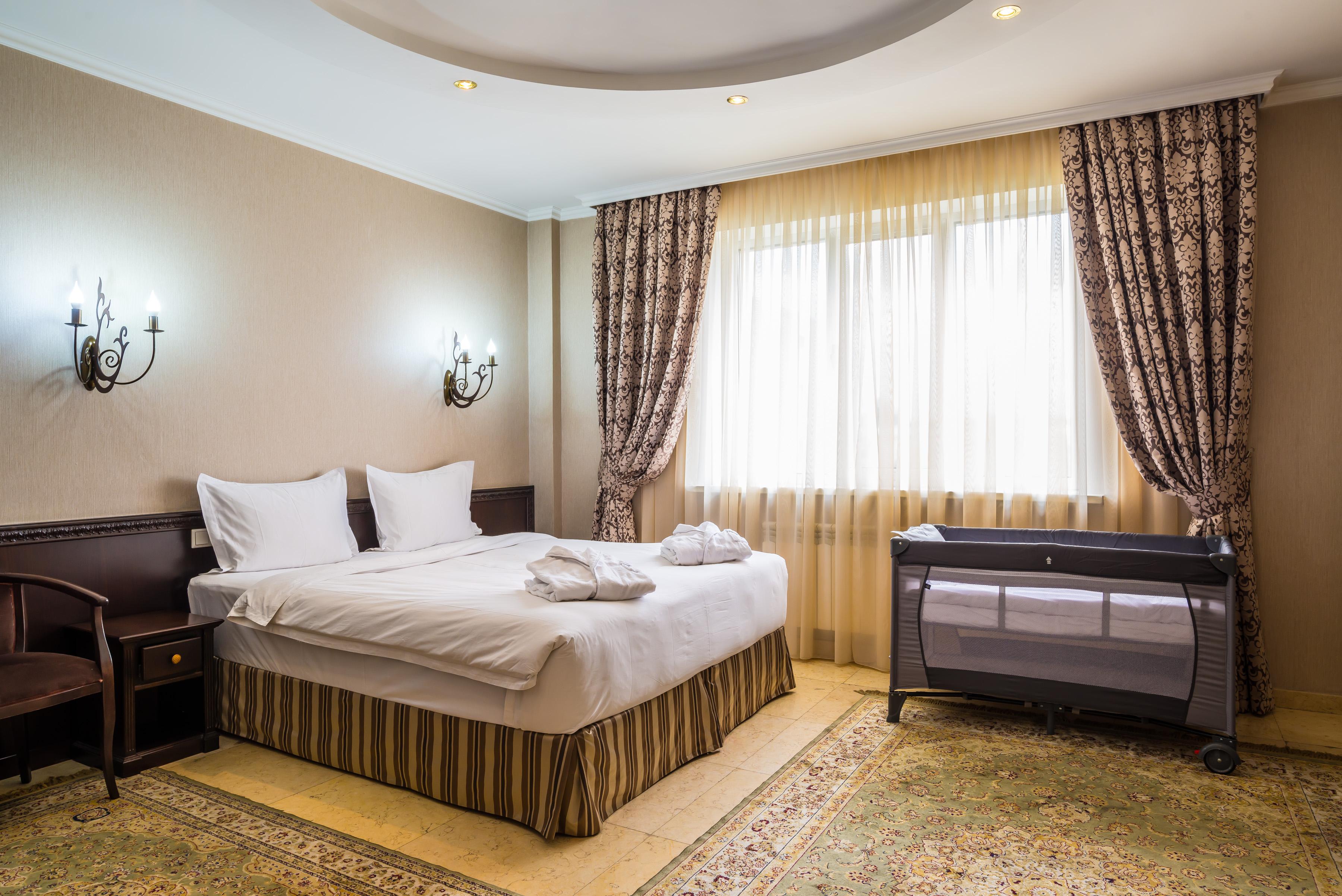 Royal Petrol Hotel Almaty Exteriér fotografie